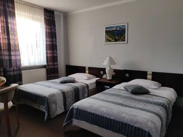 Фото номера Четырехместный номер Отель Hotel Pawłowski г. Згожелец 3