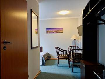 Фото номера Трехместный номер эконом-класса Отель Hotel Pawłowski г. Згожелец 4