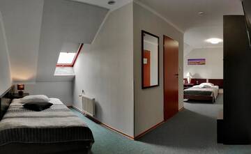 Фото номера Трехместный номер эконом-класса Отель Hotel Pawłowski г. Згожелец 2