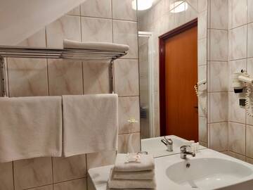 Фото номера Трехместный номер эконом-класса Отель Hotel Pawłowski г. Згожелец 9